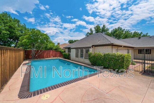 Building Photo - 3009 Malibu Pl