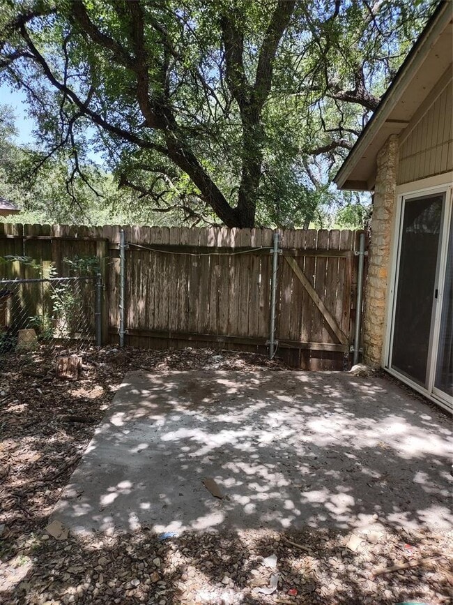 Building Photo - 5405 Brompton Cir