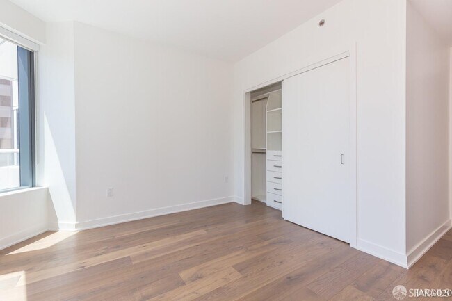 Building Photo - 280 Spear St