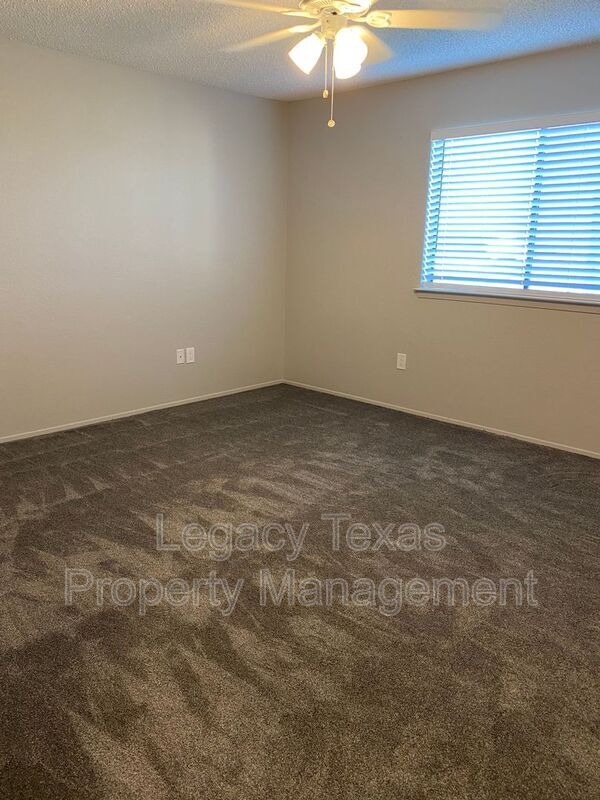 Building Photo - 1413 Berry Dr