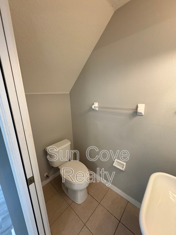 Building Photo - 11022 Black Swan Ct