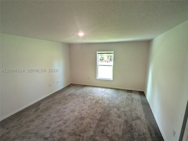 Building Photo - 1329 Biarritz St NW