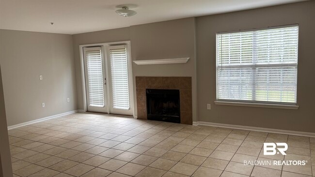 Building Photo - 1517 Regency Rd