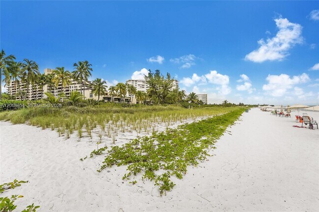 Building Photo - 151 Crandon Blvd