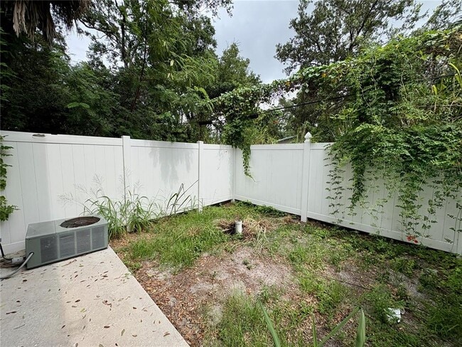 Building Photo - 408 57th Ave Dr E