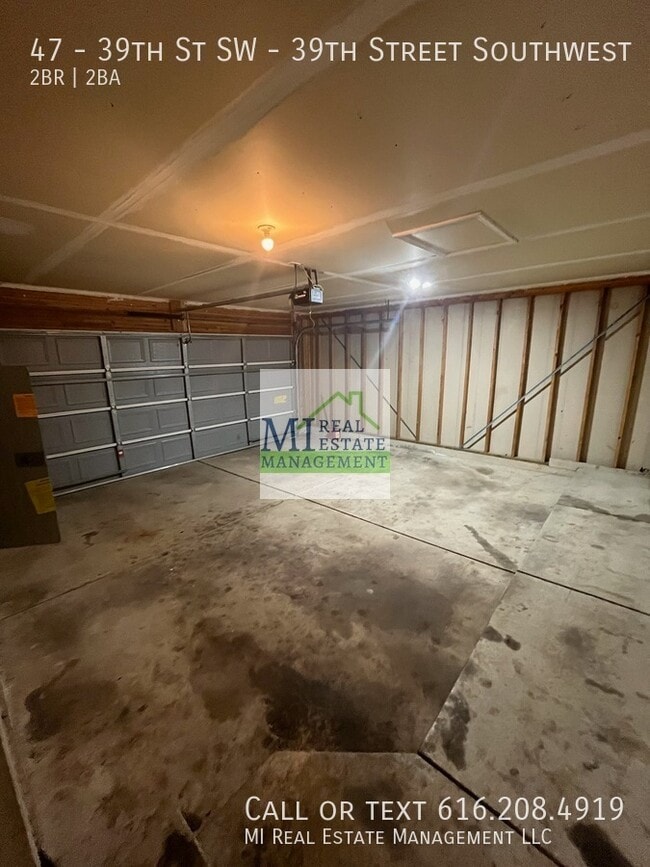 Building Photo - 47 39th St SW