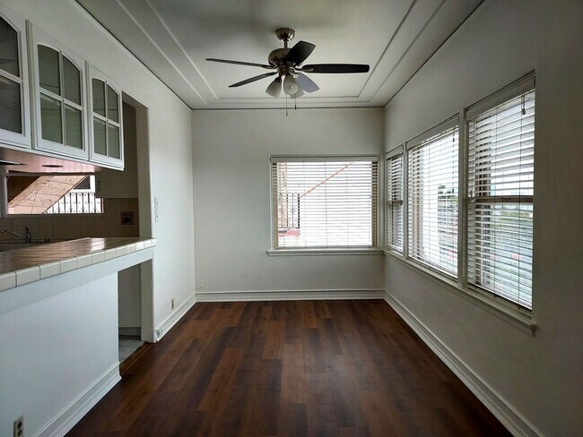 Building Photo - South Mission Hills/Midtown 2 Bed/2 with Views!