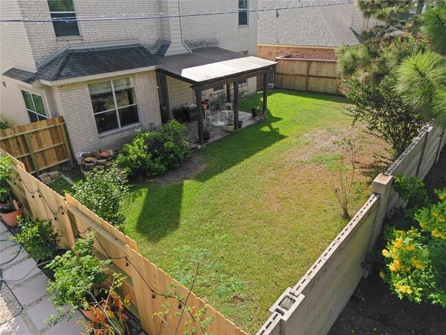 Building Photo - 26914 Harmony Shores Dr