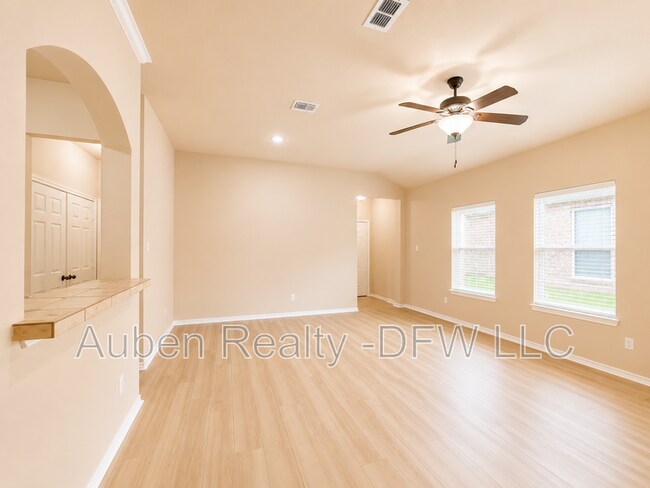 Building Photo - 1330 Piedmont Dr
