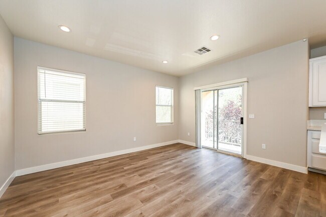 Building Photo - 9511 Leaping Lizard St