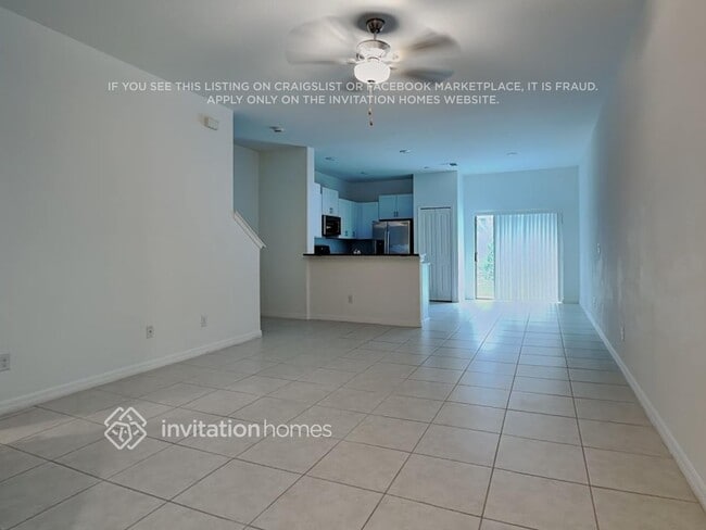 Building Photo - 8286 Crescent Oaks Dr