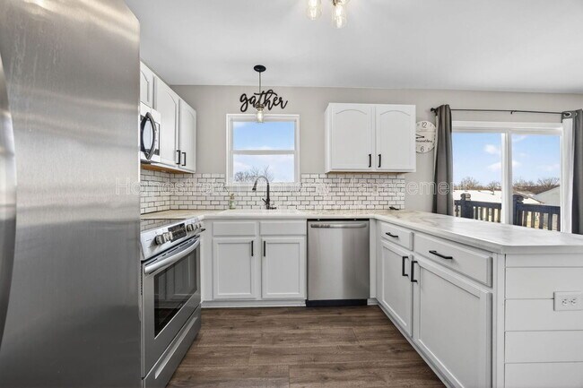 Building Photo - 120 Trotters Creek Ln