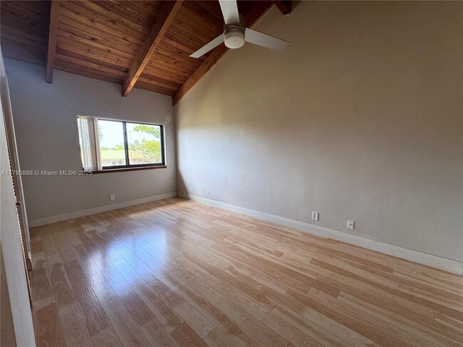 Building Photo - 8115 SW 21st Ct