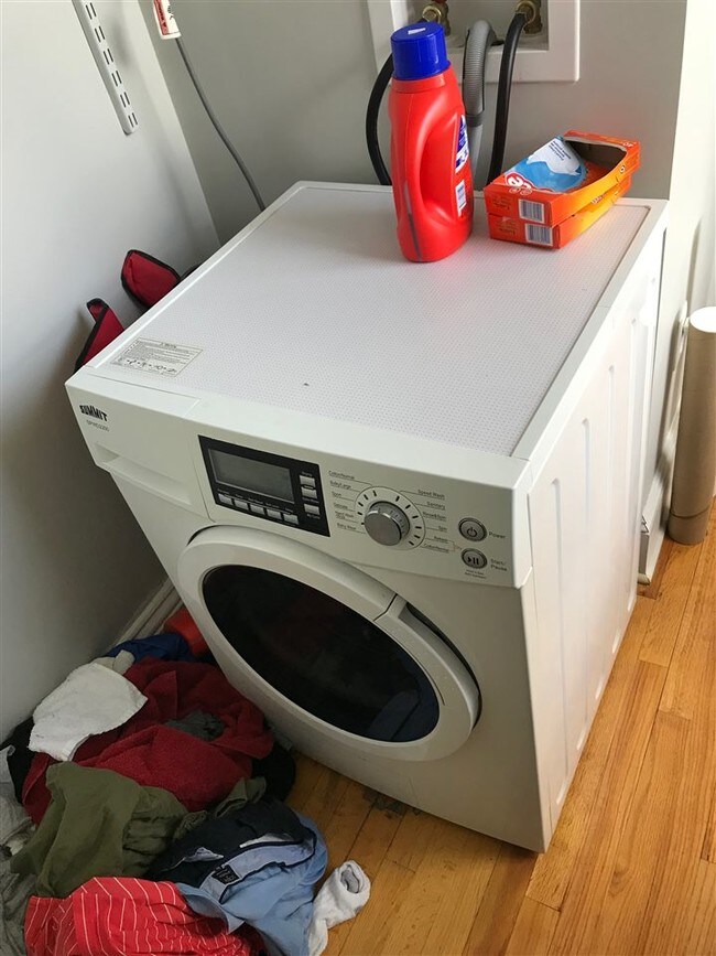 Building Photo - 315 Willow Ave