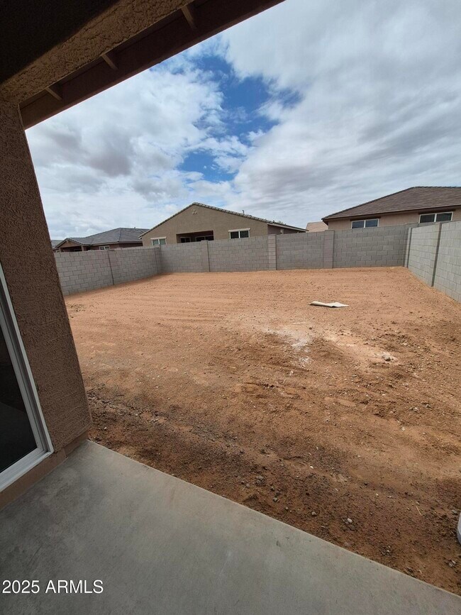 Building Photo - 37097 W Prado St