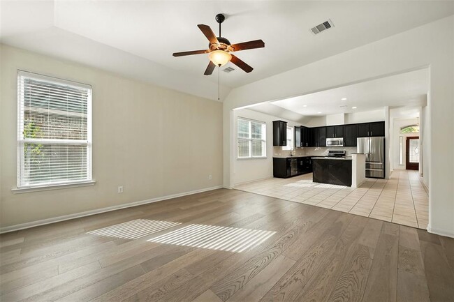 Building Photo - 9219 Gilbert Hollow Dr