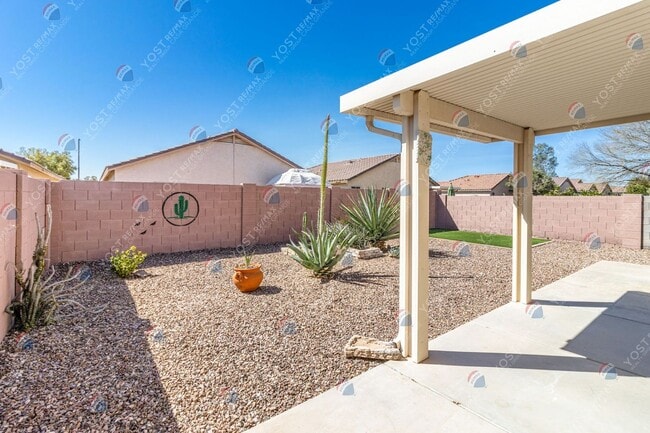 Building Photo - Beautiful home in SK Ranch!