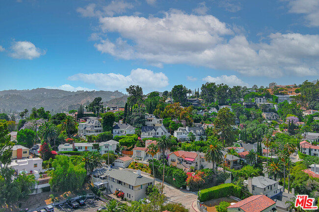 Building Photo - 6248 Scenic Ave