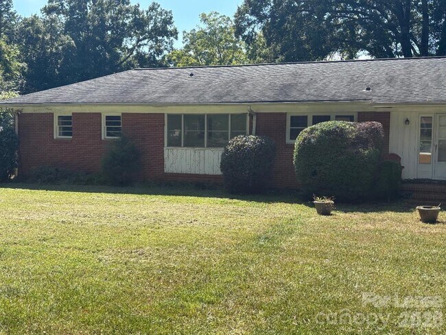 Building Photo - 6038 Preston Ln
