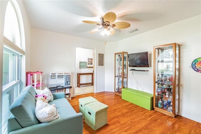 Building Photo - 5318 Las Flores Via