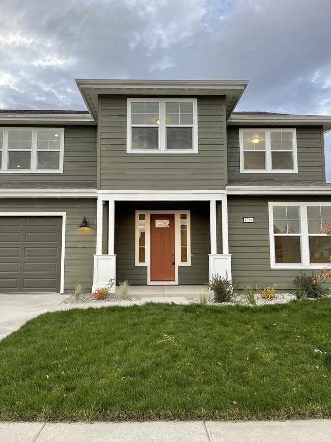 Building Photo - Beautiful 4 Bedroom, 3.5 Bathroom Home in Prescott Ranch!