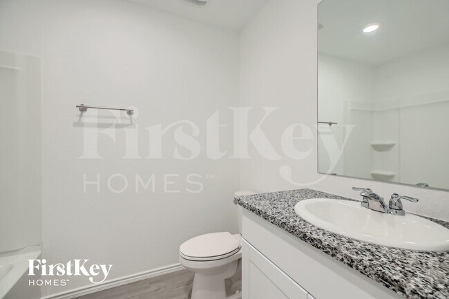 Building Photo - 3921 Far Horizon