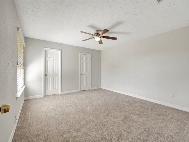 Building Photo - 2505 Ironclad Dr
