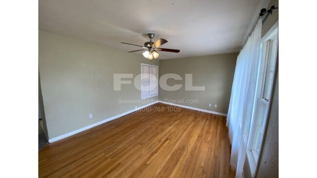 Building Photo - Cute 2-bedroom 1 bath, Centrally Located