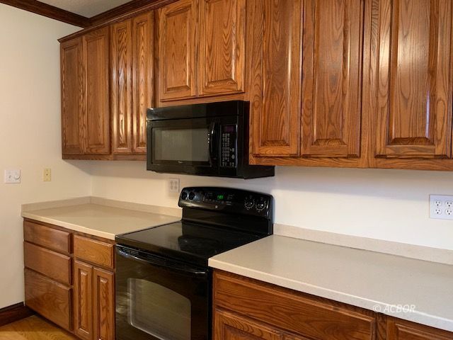 Building Photo - 34 H PAUL Ave