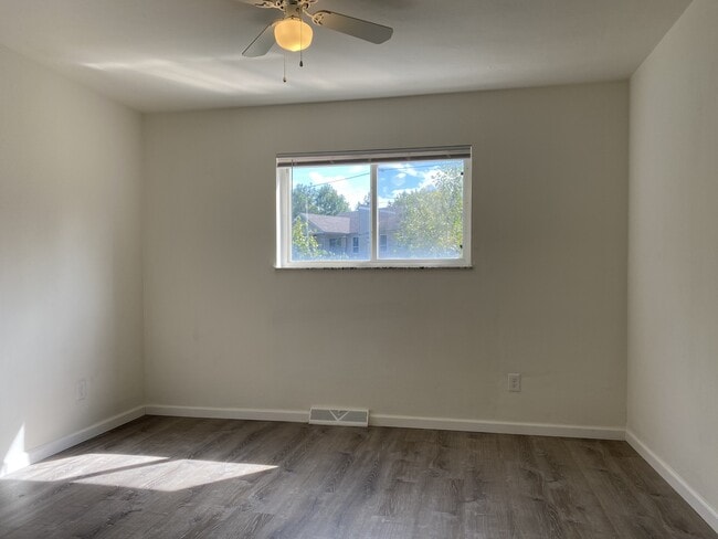 Building Photo - 3972 Brittany Cir