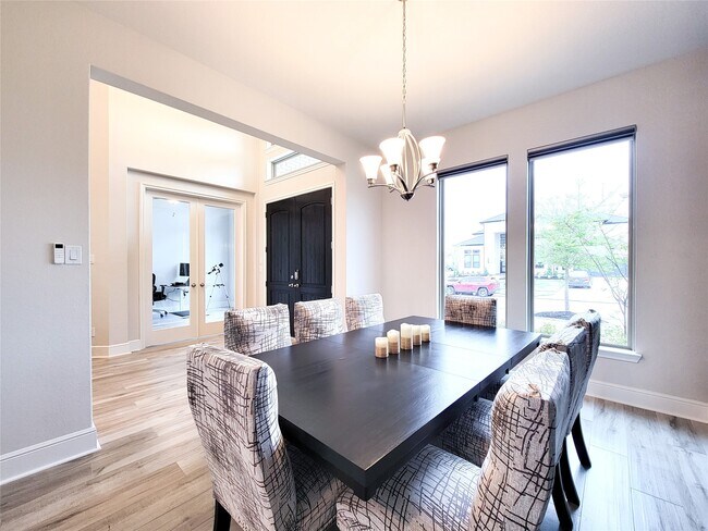Building Photo - 13806 Friarstone Pointe Dr