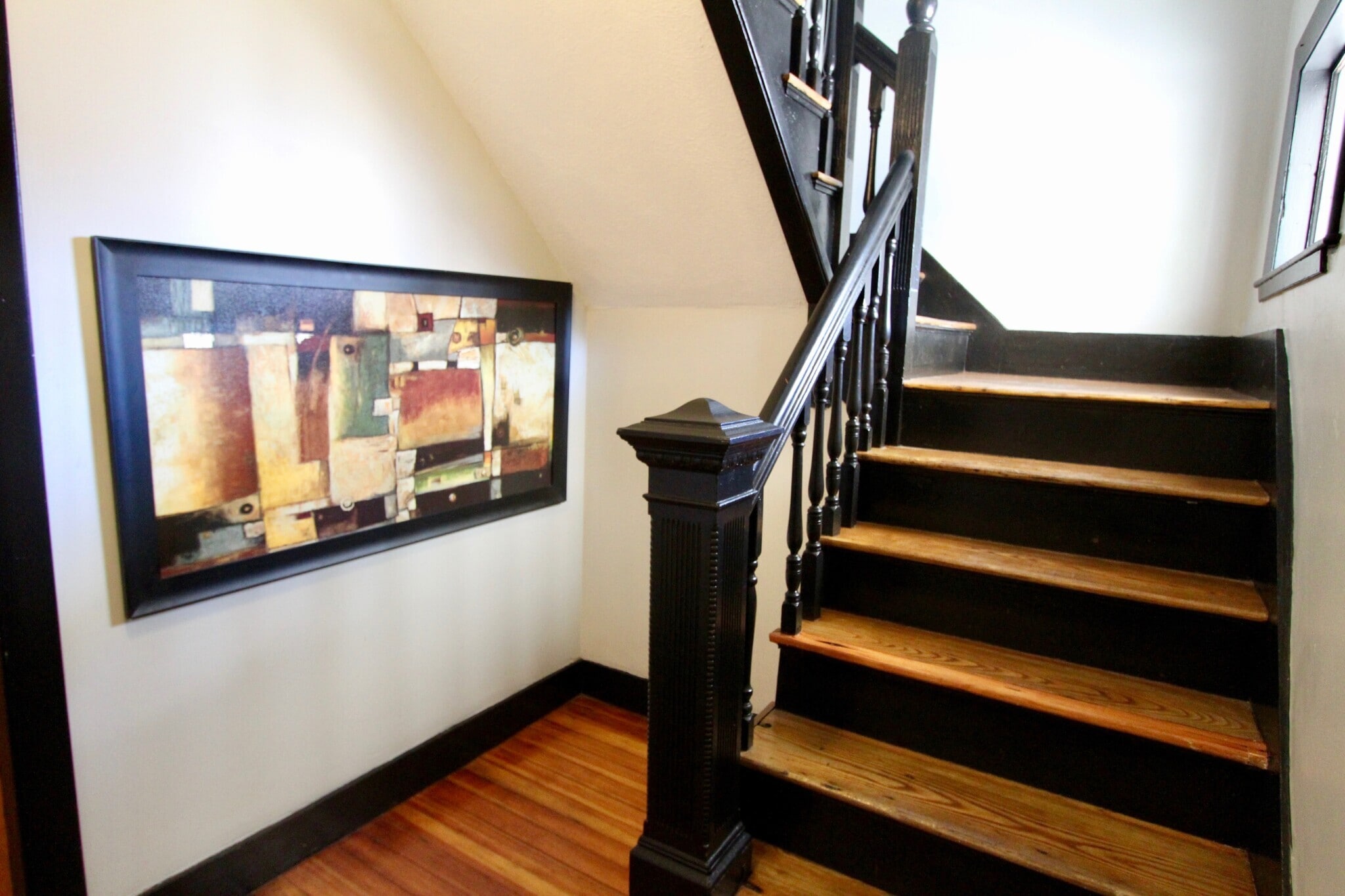 Building Photo - 109 Pleasant St