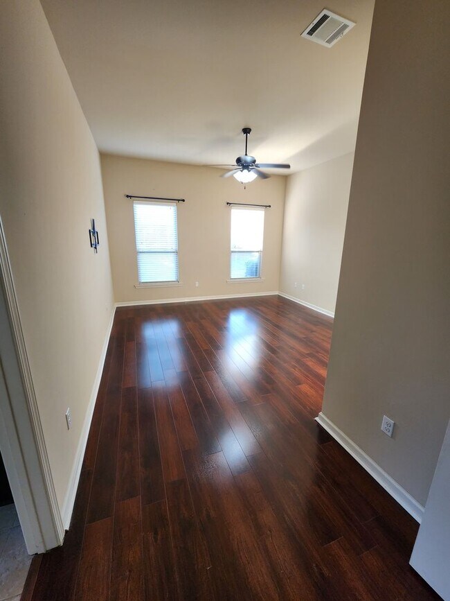 Building Photo - 16529 Gallion Dr