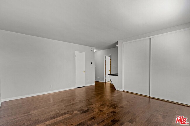 Building Photo - 1342 Harvard St