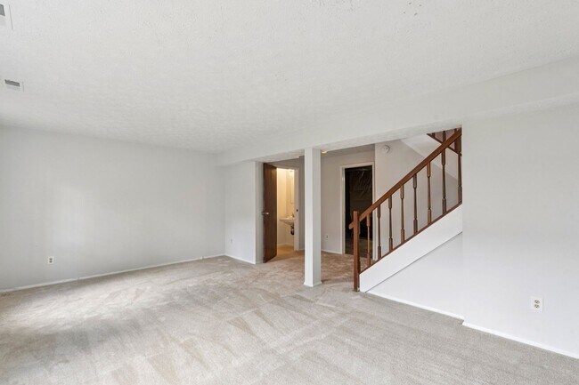Building Photo - 7994 Tyson Oaks Cir