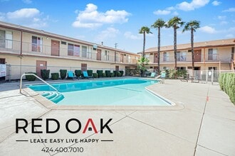 Building Photo - 615 Erie St