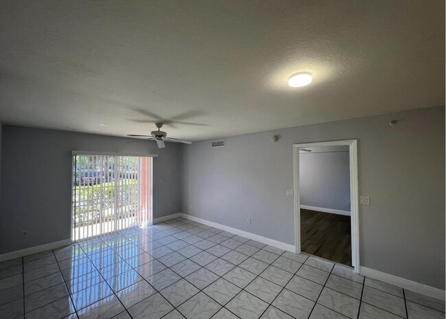 Building Photo - 6769 Heritage Grande