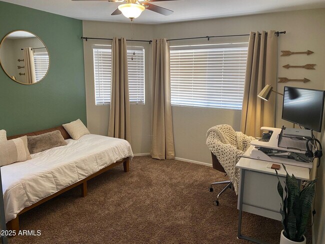 Building Photo - 3798 E Encinas Ave