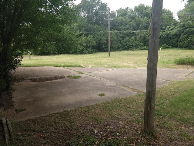 Building Photo - 2110 Valleywood Dr
