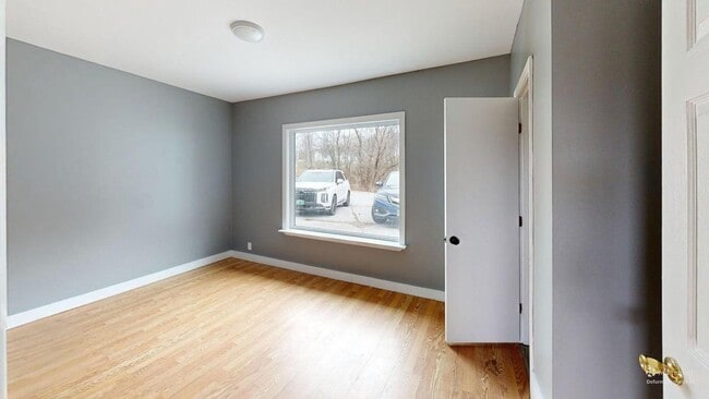 Building Photo - Beautifully maintained single-level ranch home in South Barre