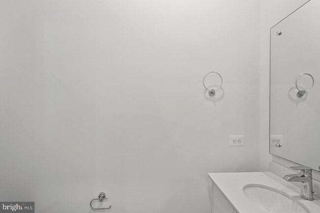 Building Photo - 1211 Northside Park Blvd