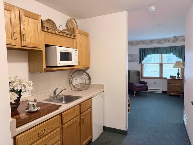 Building Photo - 161 Goehl Rd