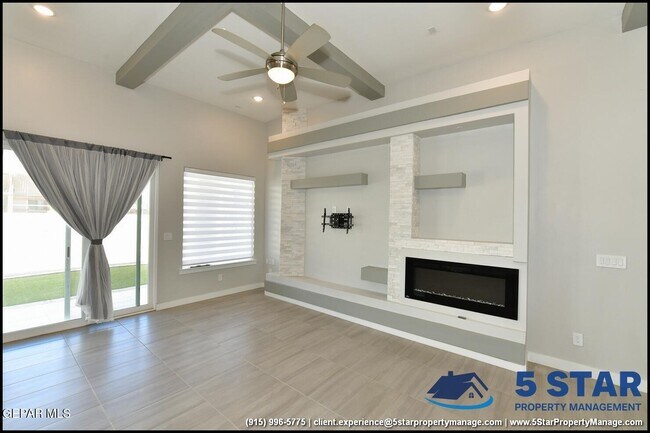 Building Photo - 12341 Desert Vista Ave