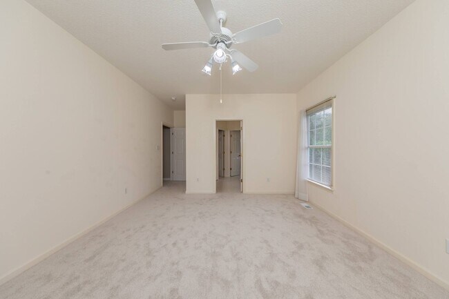 Building Photo - 3736 Cherry Walk