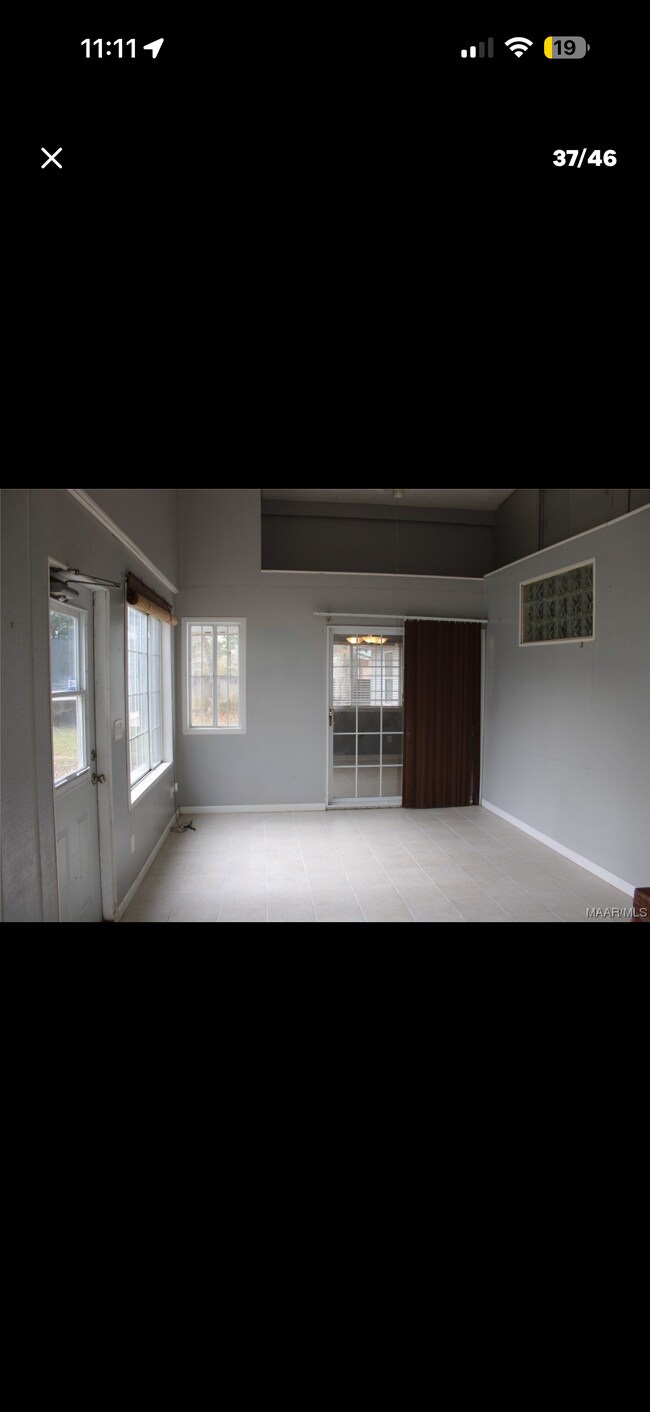 Building Photo - 400 E Emerald Dr