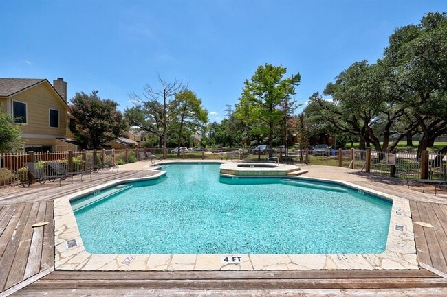 Building Photo - 11901 Swearingen Dr