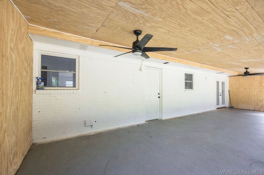 Building Photo - 209 Briarhill Rd