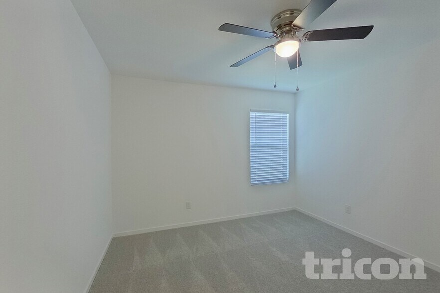 Building Photo - 827 Ginkgo Wy