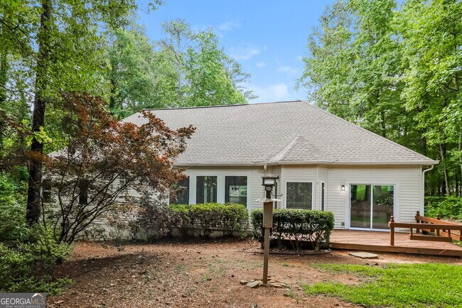 Building Photo - 4048 Golfview Ct