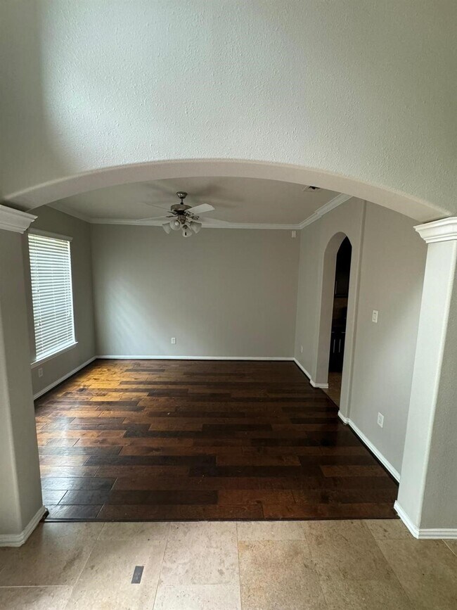 Building Photo - 25614 Crisp Spring Ln